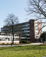 Außenansicht der Bibliothek im Rechtshaus